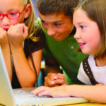 فهم سلوك طفلي من التحدي إلى التفهم