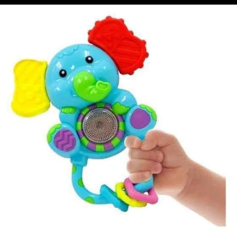 41hXrLp8q1L._AC_SX679_ شخشيخة على شكل فيل للأطفال الرضع مع عضاضة سيليكون وموسيقى وإضاءة